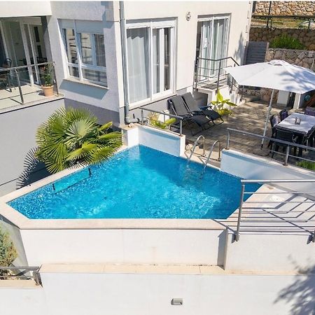 Apartment Sasso Bianco With The Private Pool Njivice Exteriér fotografie