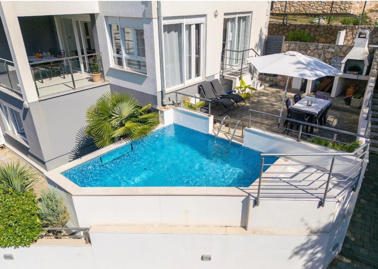 Apartment Sasso Bianco With The Private Pool Njivice Exteriér fotografie